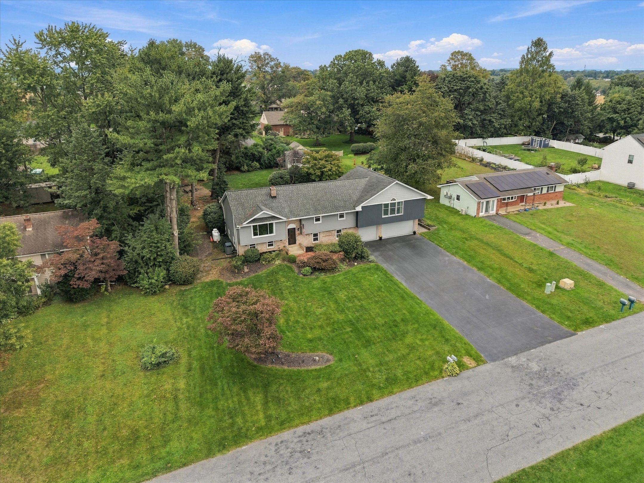  207 Weaver Dr, Lititz, PA 17543 - 物件實景