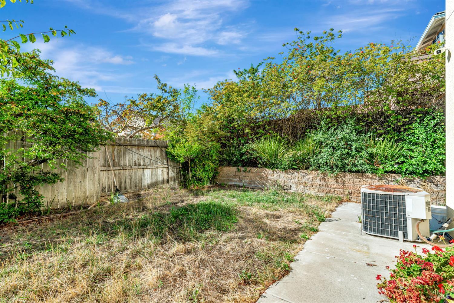 Vallejo, California, 94591, United States, 5 Bedrooms Bedrooms, ,4 BathroomsBathrooms,Residential,For Sale,1985746