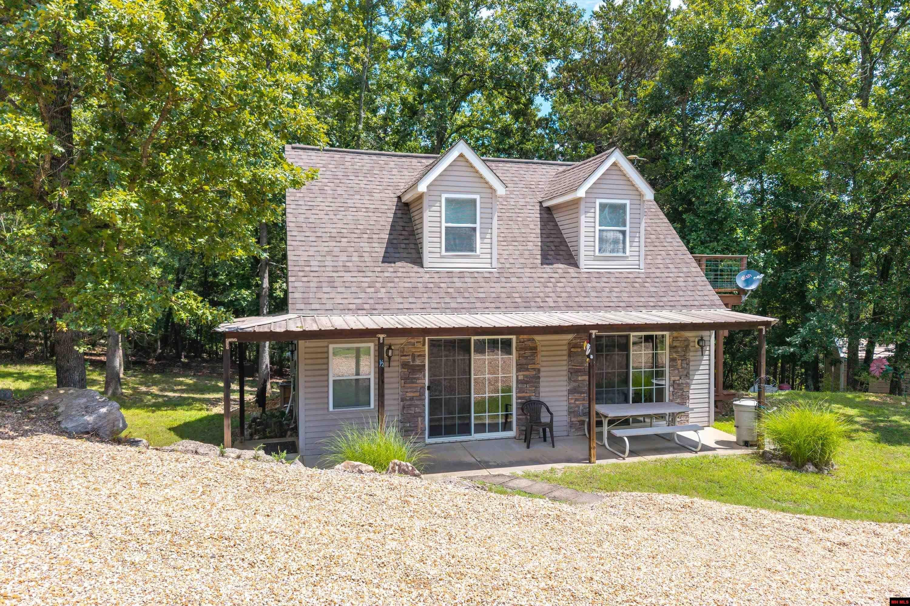 Mountain Home, Arkansas, 72653, United States, 3 Bedrooms Bedrooms, ,3 BathroomsBathrooms,Residential,For Sale,1895222