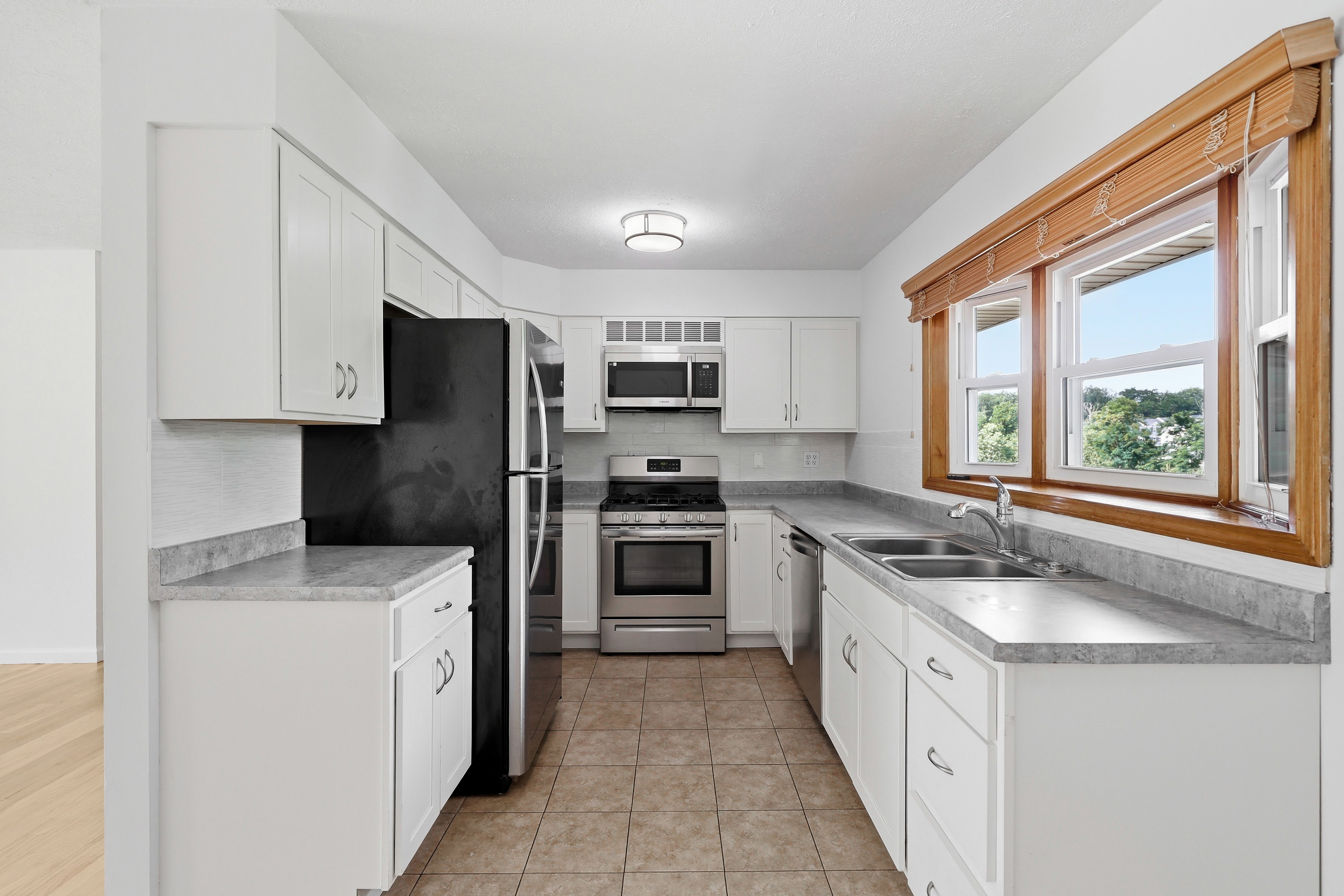  113 Lycoming Drive, Carnot-Moon, PA 15108 - 物件實景