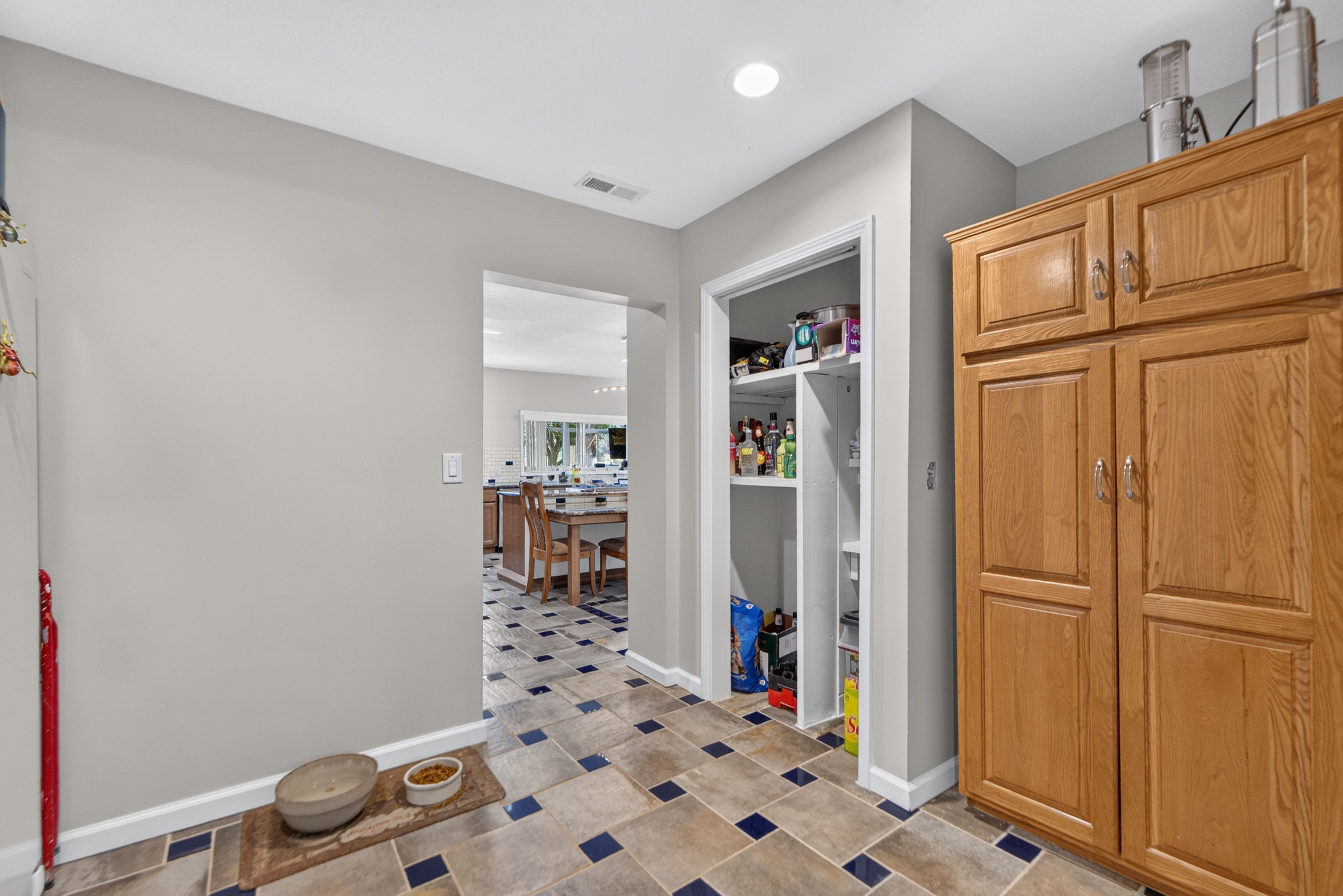  26025 Metcalf Road, Louisburg, KS 66053 - 物件實景
