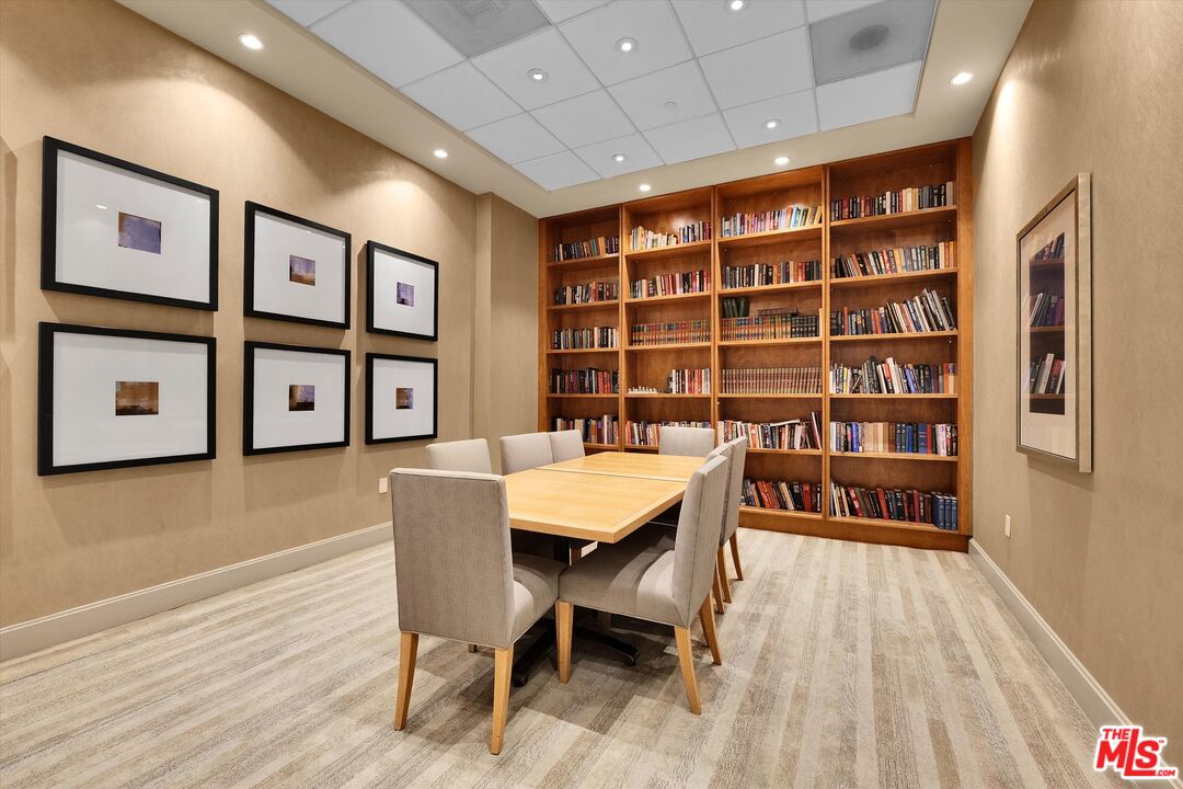 Los Angeles, California, 90024, United States, 2 Bedrooms Bedrooms, ,1 BathroomBathrooms,Residential,For Sale,1998471