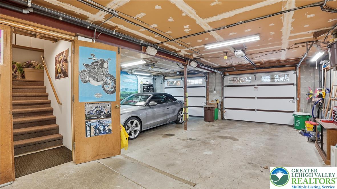 Allentown City, Pennsylvania, 18103, United States, 3 Bedrooms Bedrooms, ,2 BathroomsBathrooms,Residential,For Sale,1993437