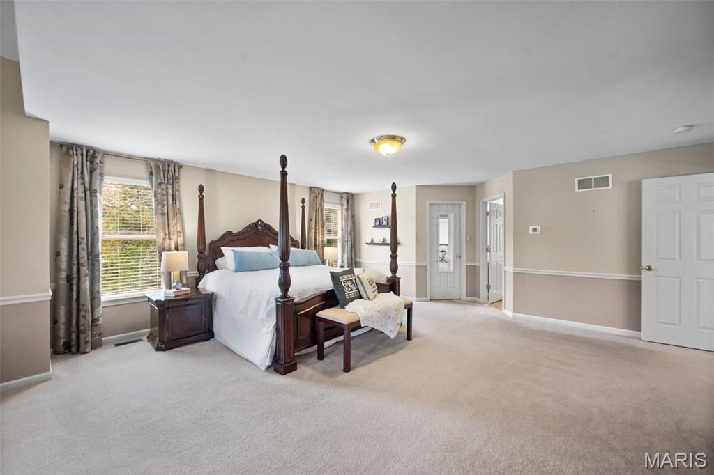 Wildwood, Missouri, 63021, United States, 4 Bedrooms Bedrooms, ,4 BathroomsBathrooms,Residential,For Sale,1947047