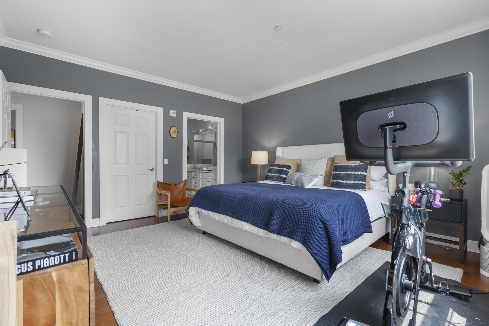 Stamford, Connecticut, 06902, United States, 2 Bedrooms Bedrooms, ,2 BathroomsBathrooms,Residential,For Sale,1917913