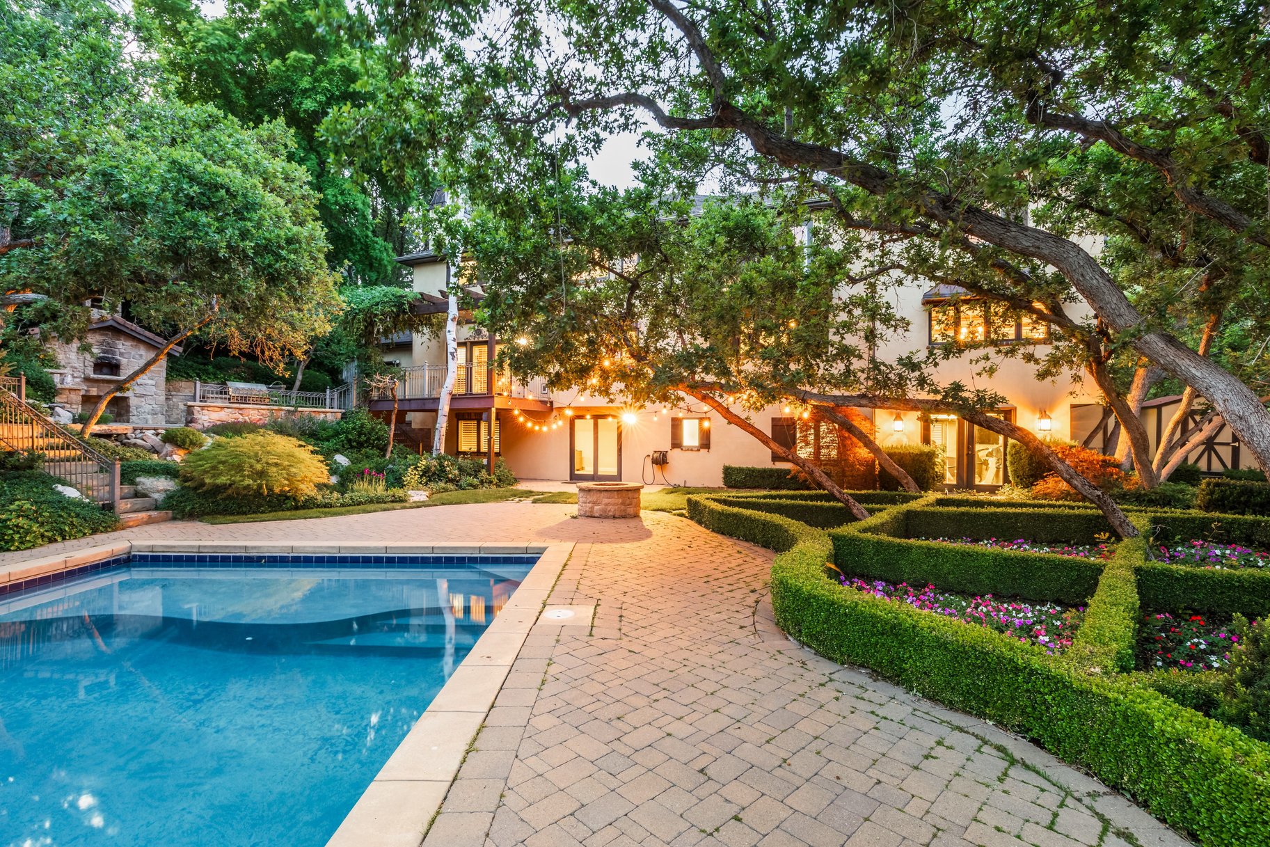 Private Cottonwood Heights Estate with Resort Backyard & Mountain Views - 物件實景