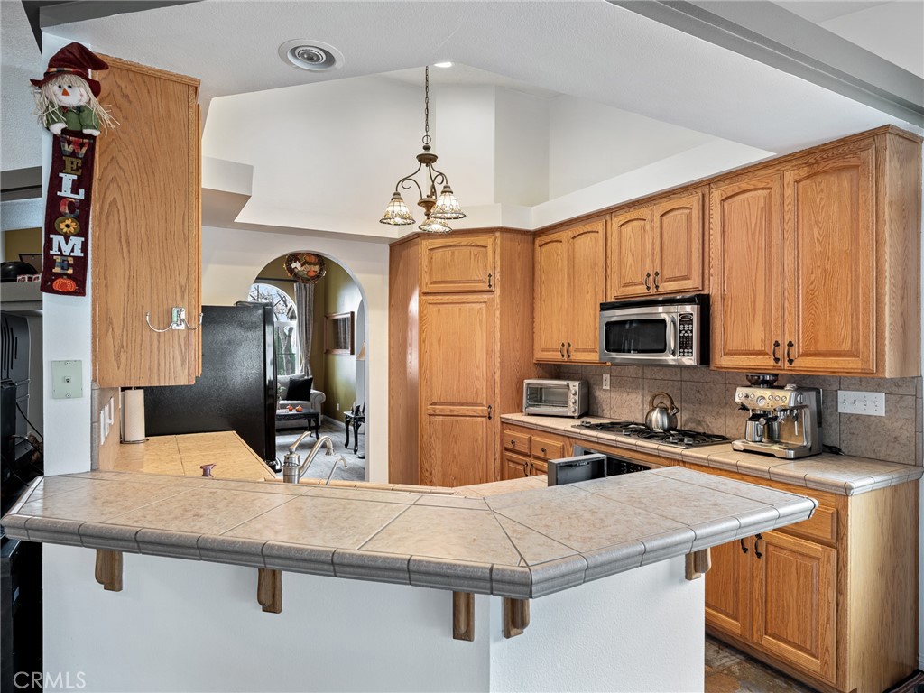 Pinon Hills, California, 92372, United States, 5 Bedrooms Bedrooms, ,3 BathroomsBathrooms,Residential,For Sale,1993354