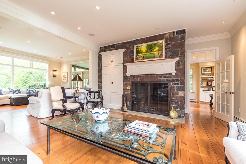 Point Pleasant, Pennsylvania, 18950, United States, 4 Bedrooms Bedrooms, ,6 BathroomsBathrooms,Residential,For Sale,1794565