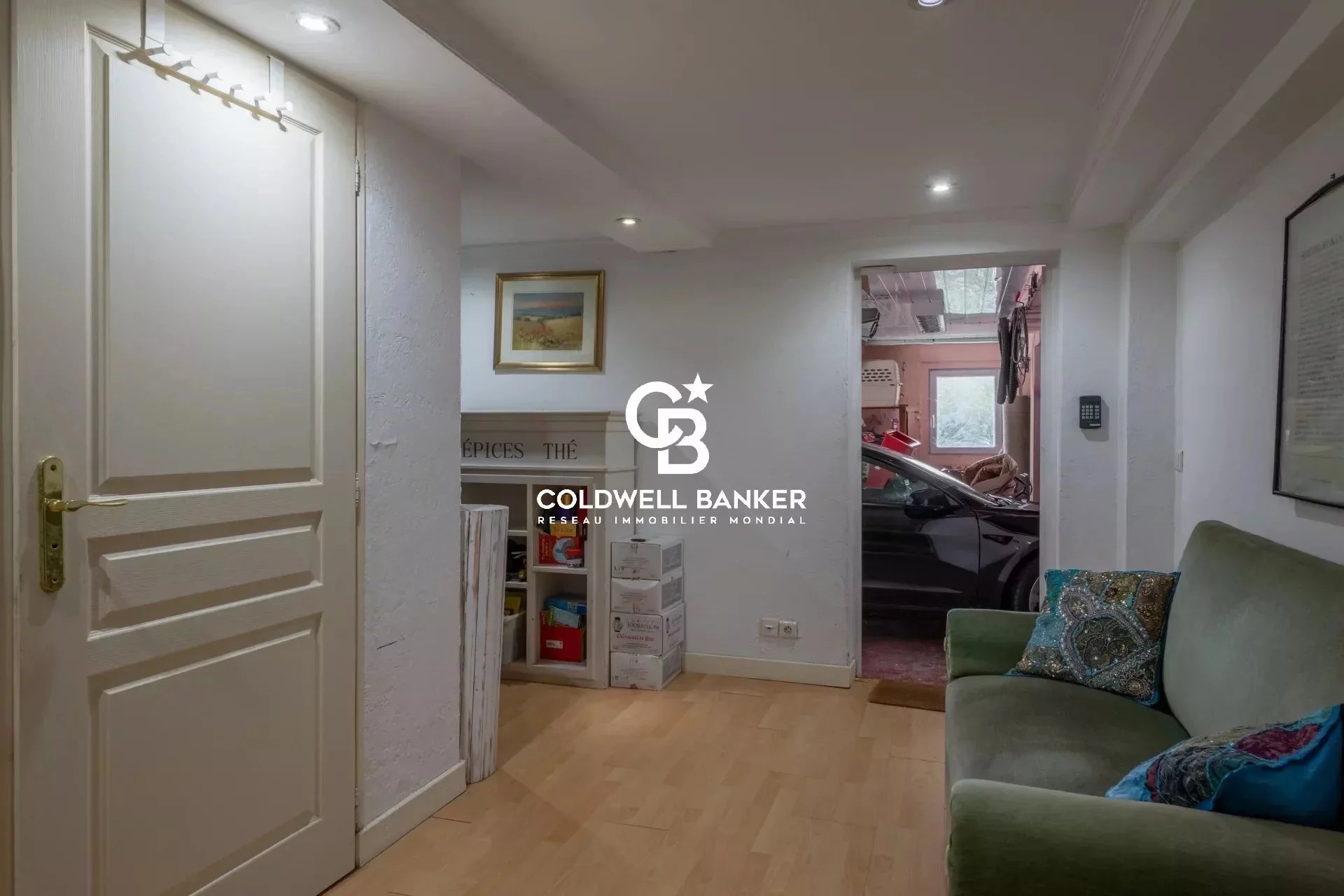 Collonges-sous-Salève, Auvergne-Rhône-Alpes, 74160, FR, 5 Bedrooms Bedrooms, ,10 BathroomsBathrooms,Residential,For Sale,1994633