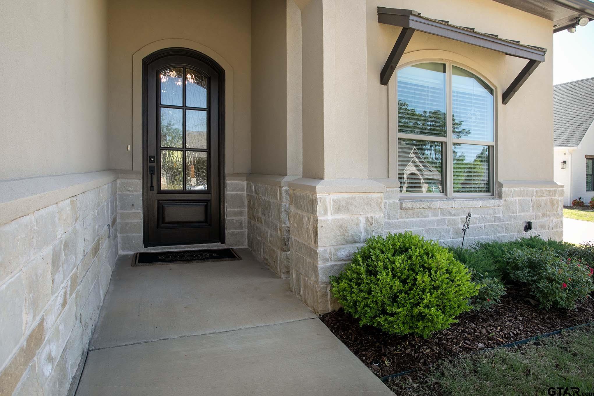 Tyler, Texas, 75703, United States, 4 Bedrooms Bedrooms, ,3 BathroomsBathrooms,Residential,For Sale,1784072