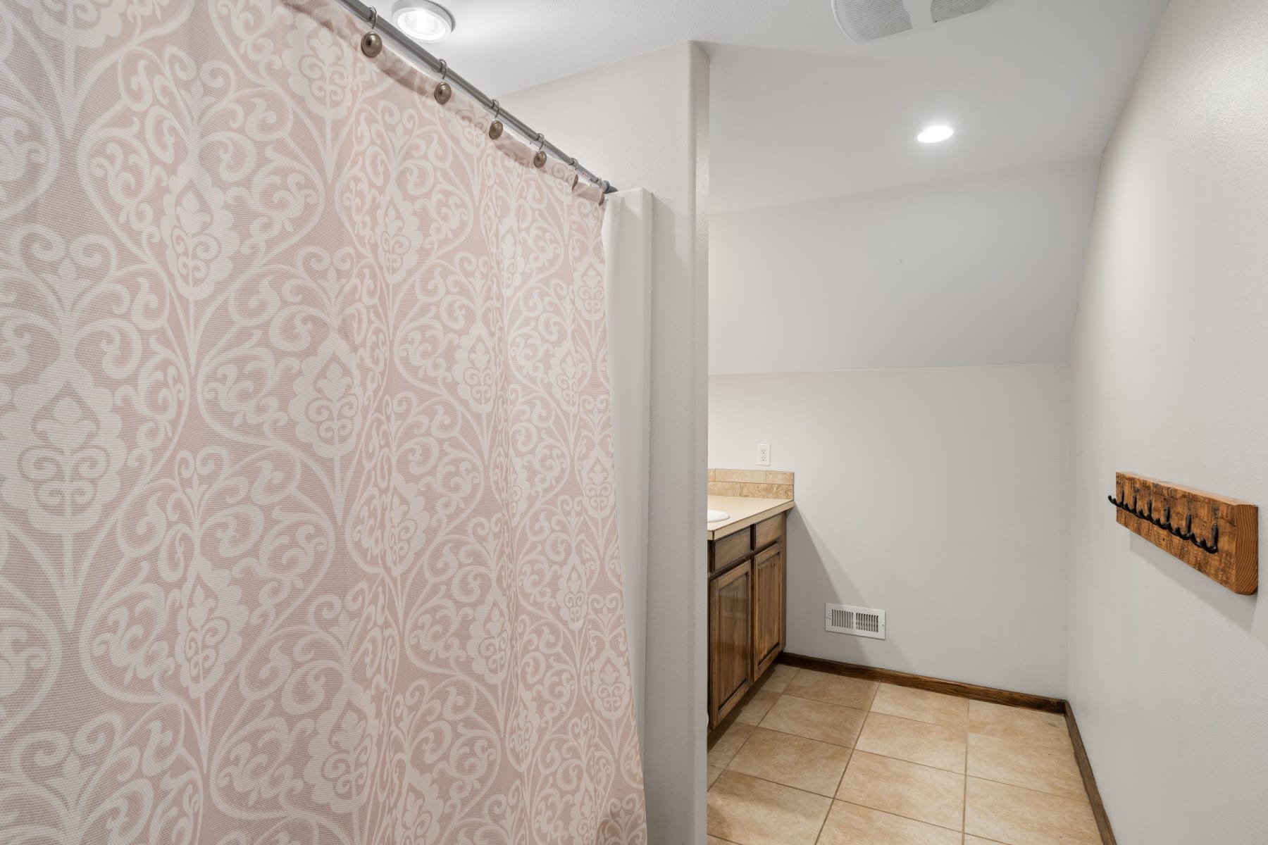  103 W HUMPHREY ST Yacolt, WA 98675 - 物件實景