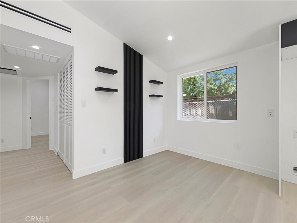 Winnetka, California, 91306, United States, ,Residential,For Sale,2005421