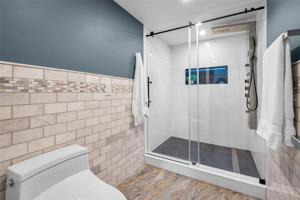 Clearwater Beach, Florida, 33767, United States, 2 Bedrooms Bedrooms, ,2 BathroomsBathrooms,Residential,For Sale,1786658