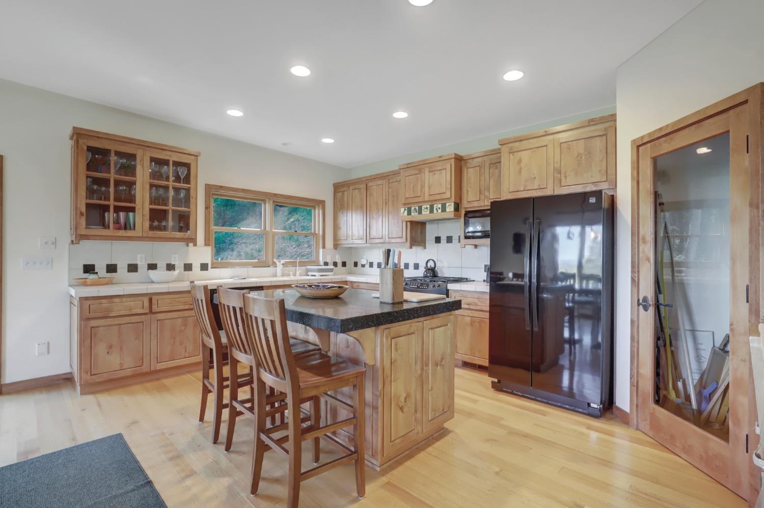 Nevada City, California, 95959, United States, 3 Bedrooms Bedrooms, ,3 BathroomsBathrooms,Residential,For Sale,1937028