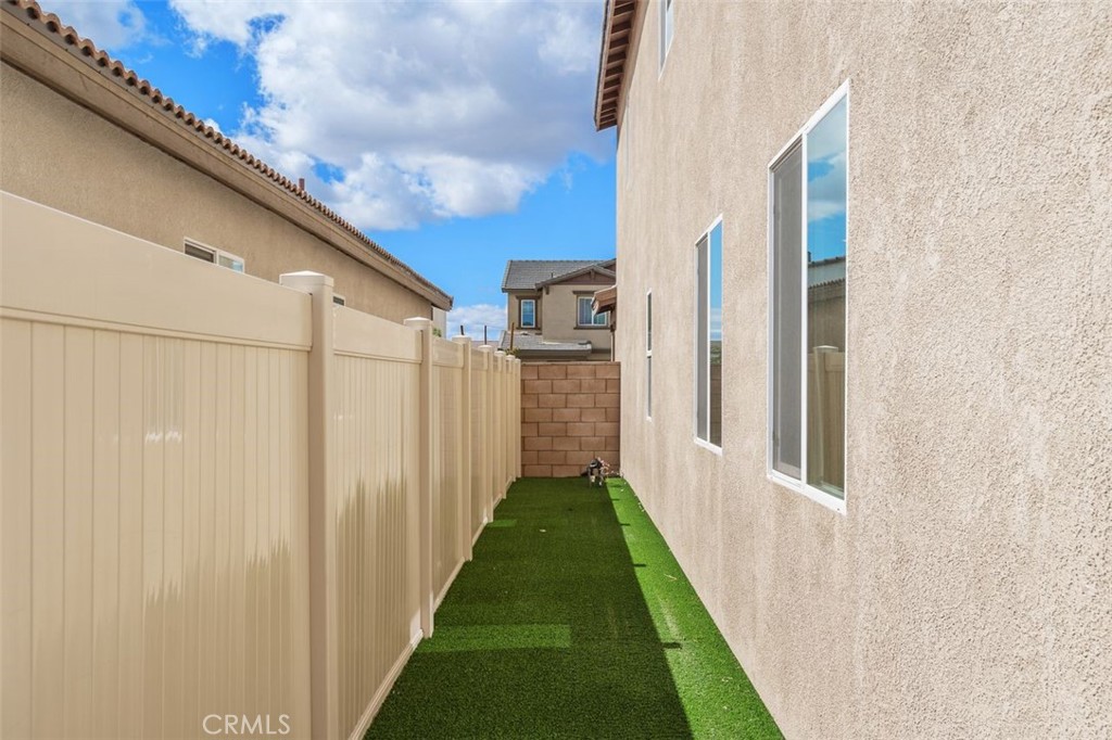 Winchester, California, 92596, United States, 5 Bedrooms Bedrooms, ,3 BathroomsBathrooms,Residential,For Sale,1986511