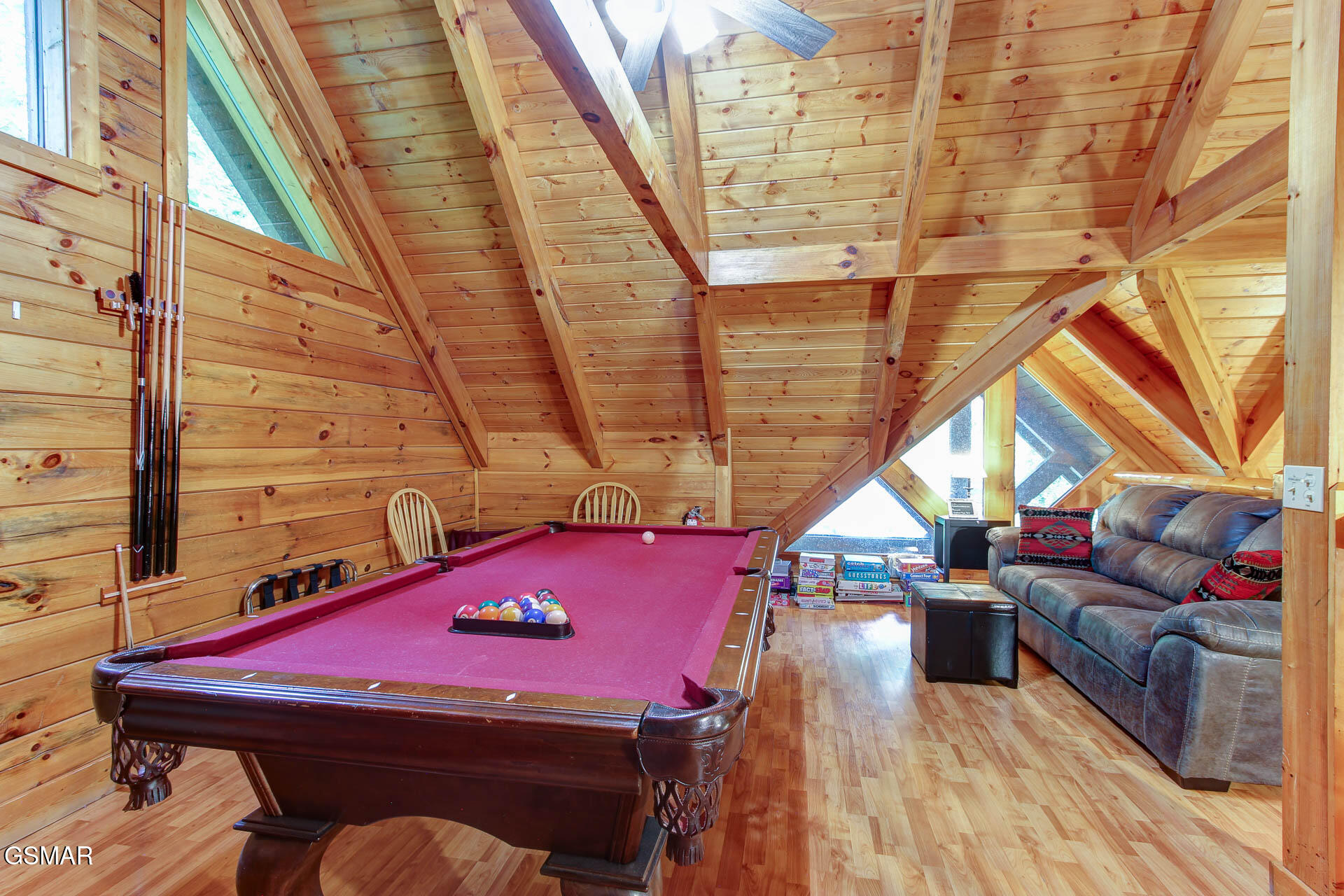 Sevierville, Tennessee, 37876, United States, 2 Bedrooms Bedrooms, ,2 BathroomsBathrooms,Residential,For Sale,1873057