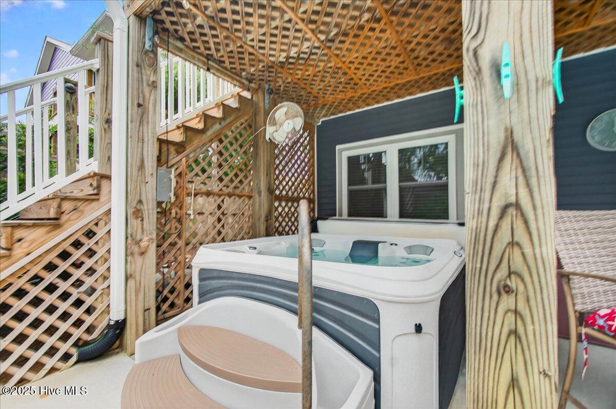Oak Island, North Carolina, 28465, United States, 3 Bedrooms Bedrooms, ,3 BathroomsBathrooms,Residential,For Sale,1950807