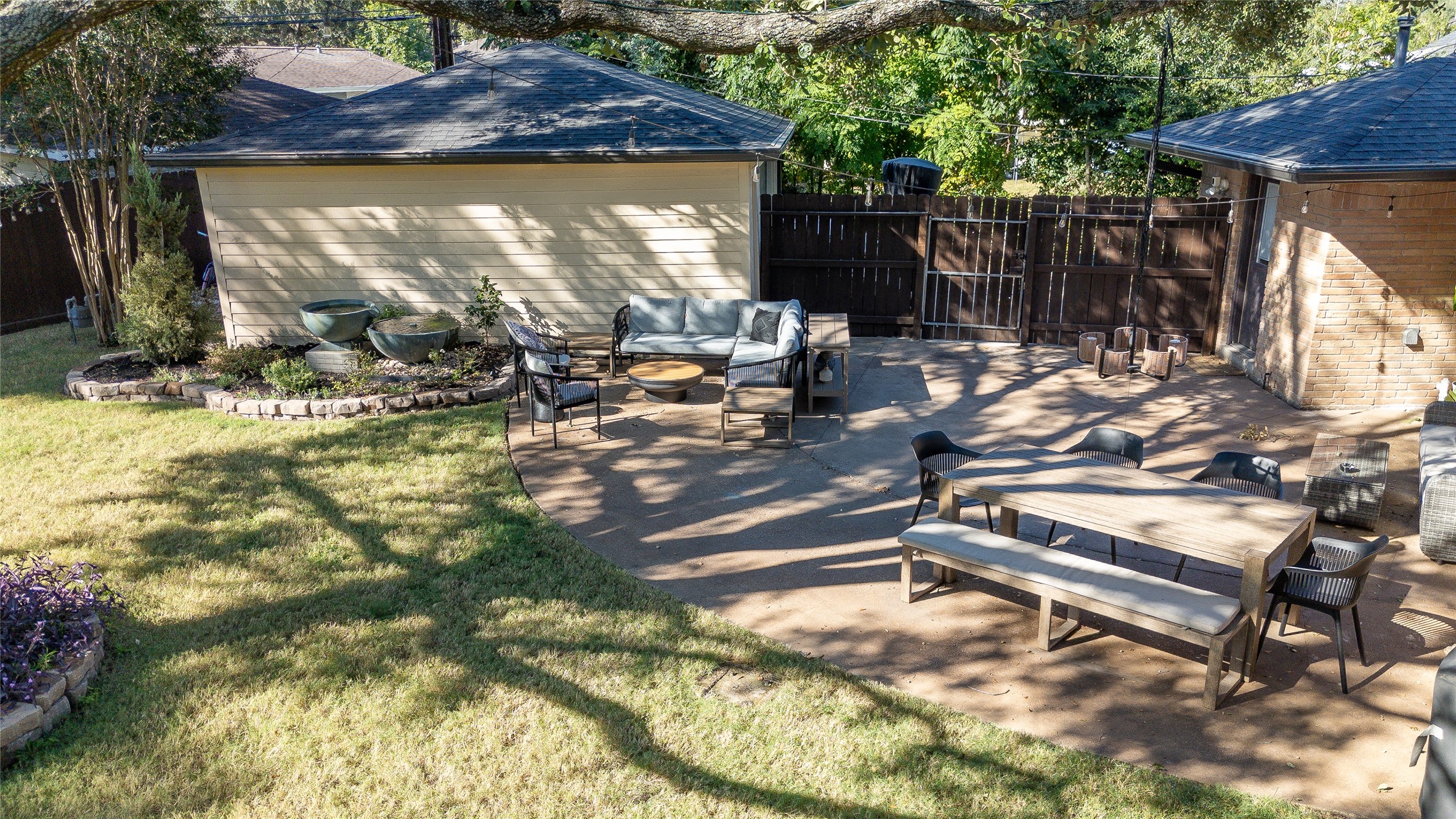 Houston, Texas, 77096, United States, 3 Bedrooms Bedrooms, ,3 BathroomsBathrooms,Residential,For Sale,1966528