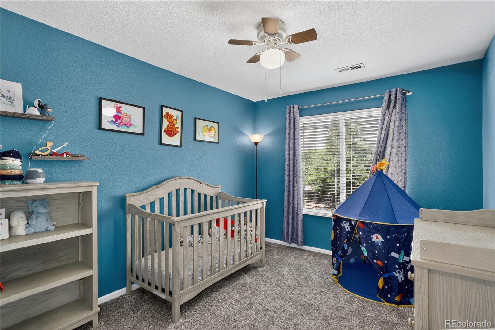 Aurora, Colorado, 80018, United States, 3 Bedrooms Bedrooms, ,3 BathroomsBathrooms,Residential,For Sale,1926277