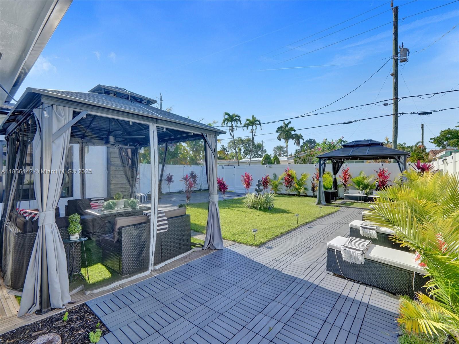 Hollywood, Florida, 33019, United States, 3 Bedrooms Bedrooms, ,2 BathroomsBathrooms,Residential,For Sale,1898660