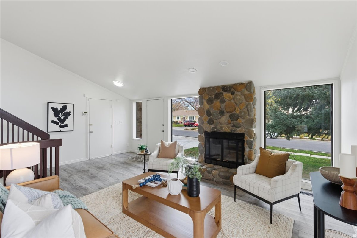 West Jordan, Utah, 84084, United States, 4 Bedrooms Bedrooms, ,2 BathroomsBathrooms,Residential,For Sale,1996138