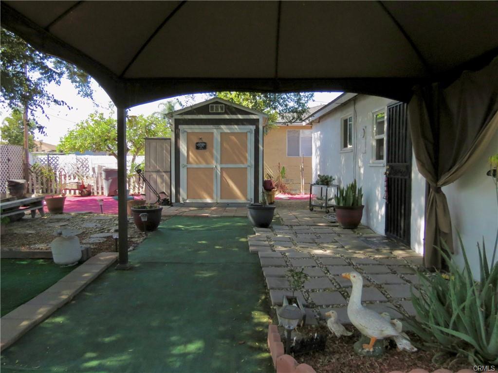 Compton, California, 90221, United States, 9 Bedrooms Bedrooms, ,Residential,For Sale,1982373