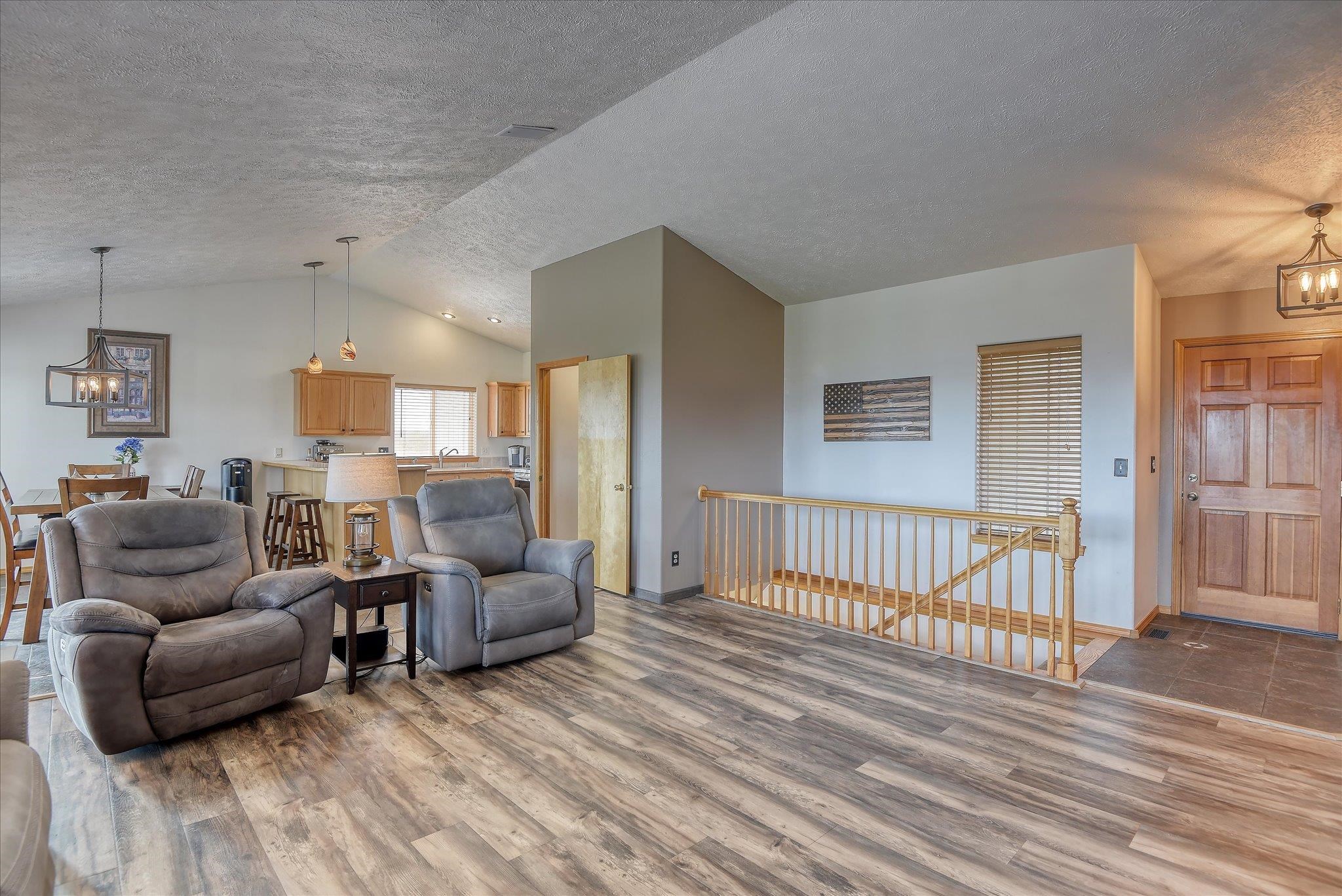 Otis Orchards, Washington, 99027, United States, 5 Bedrooms Bedrooms, ,3 BathroomsBathrooms,Residential,For Sale,1975926