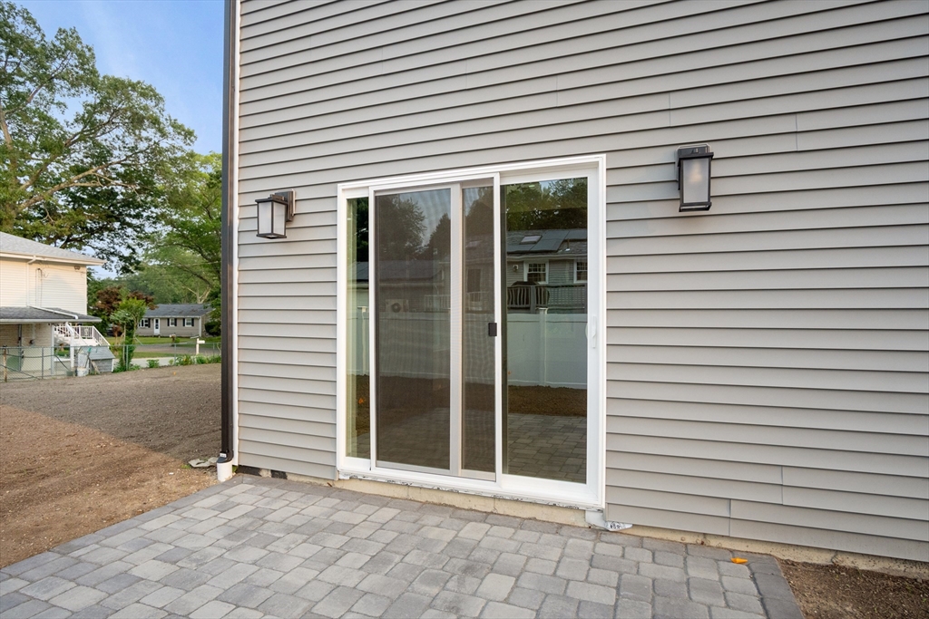 Attleboro, Massachusetts, 02703, United States, 4 Bedrooms Bedrooms, ,3 BathroomsBathrooms,Residential,For Sale,1905664