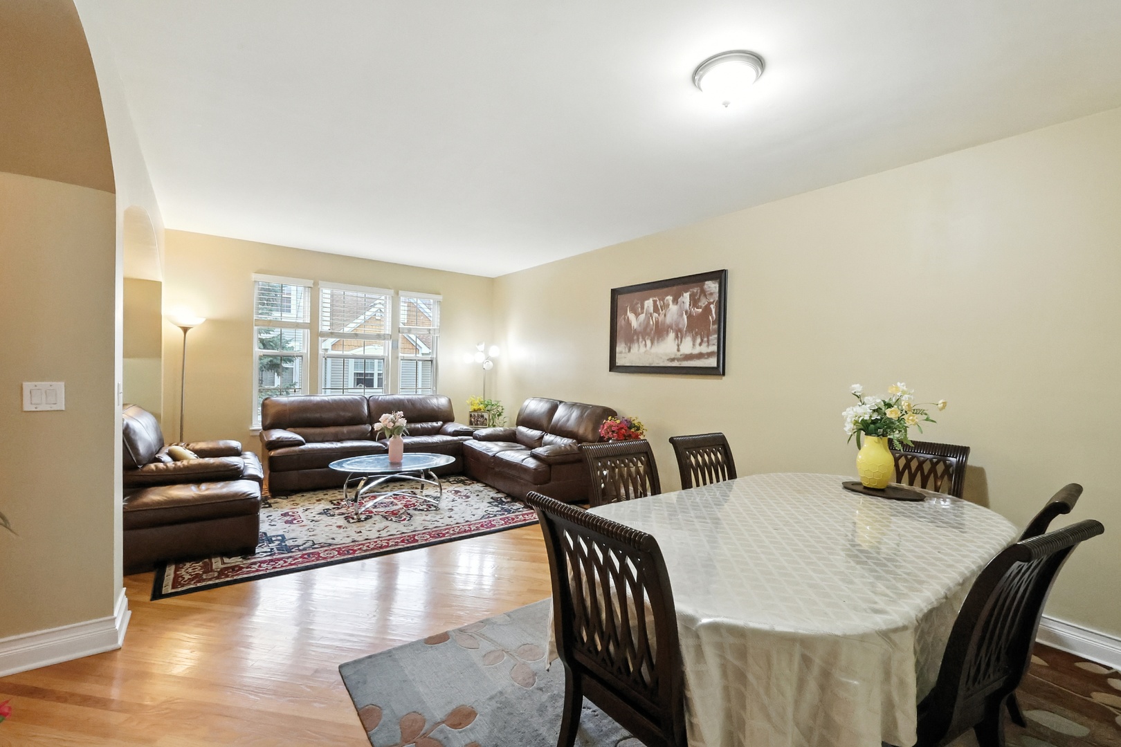 Vernon Hills, Illinois, 60061, United States, 4 Bedrooms Bedrooms, ,4 BathroomsBathrooms,Residential,For Sale,1924682