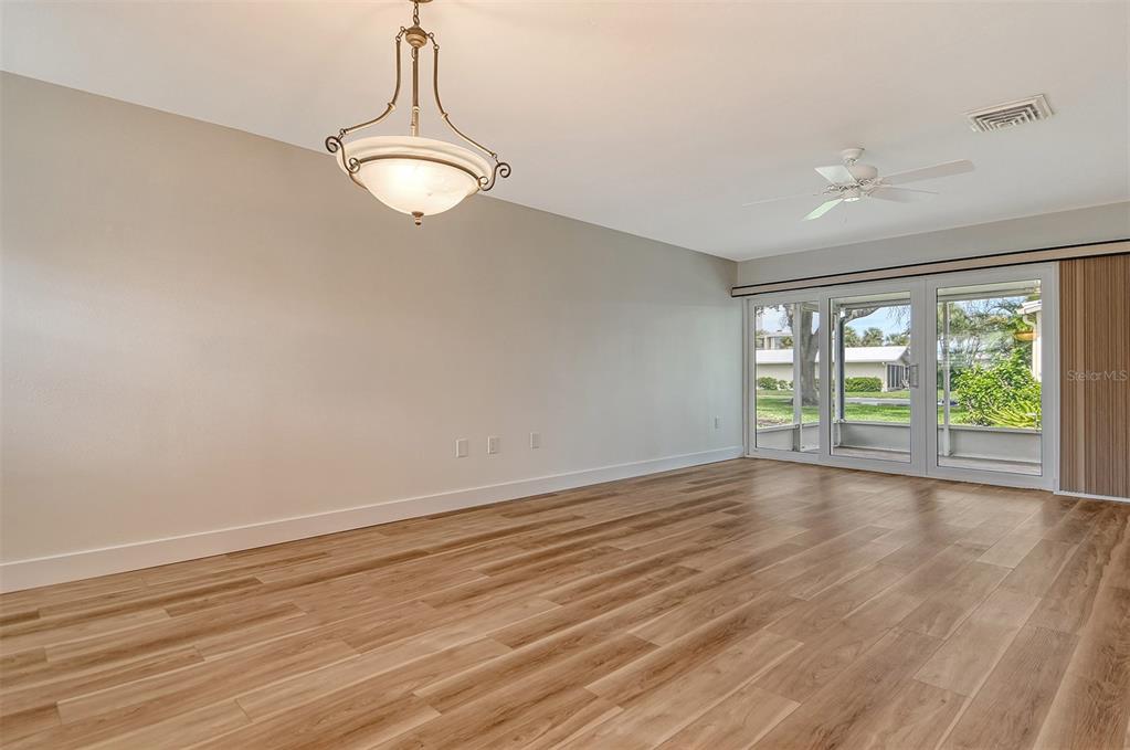 Sarasota, Florida, 34242, United States, 2 Bedrooms Bedrooms, ,2 BathroomsBathrooms,Residential,For Sale,1926172