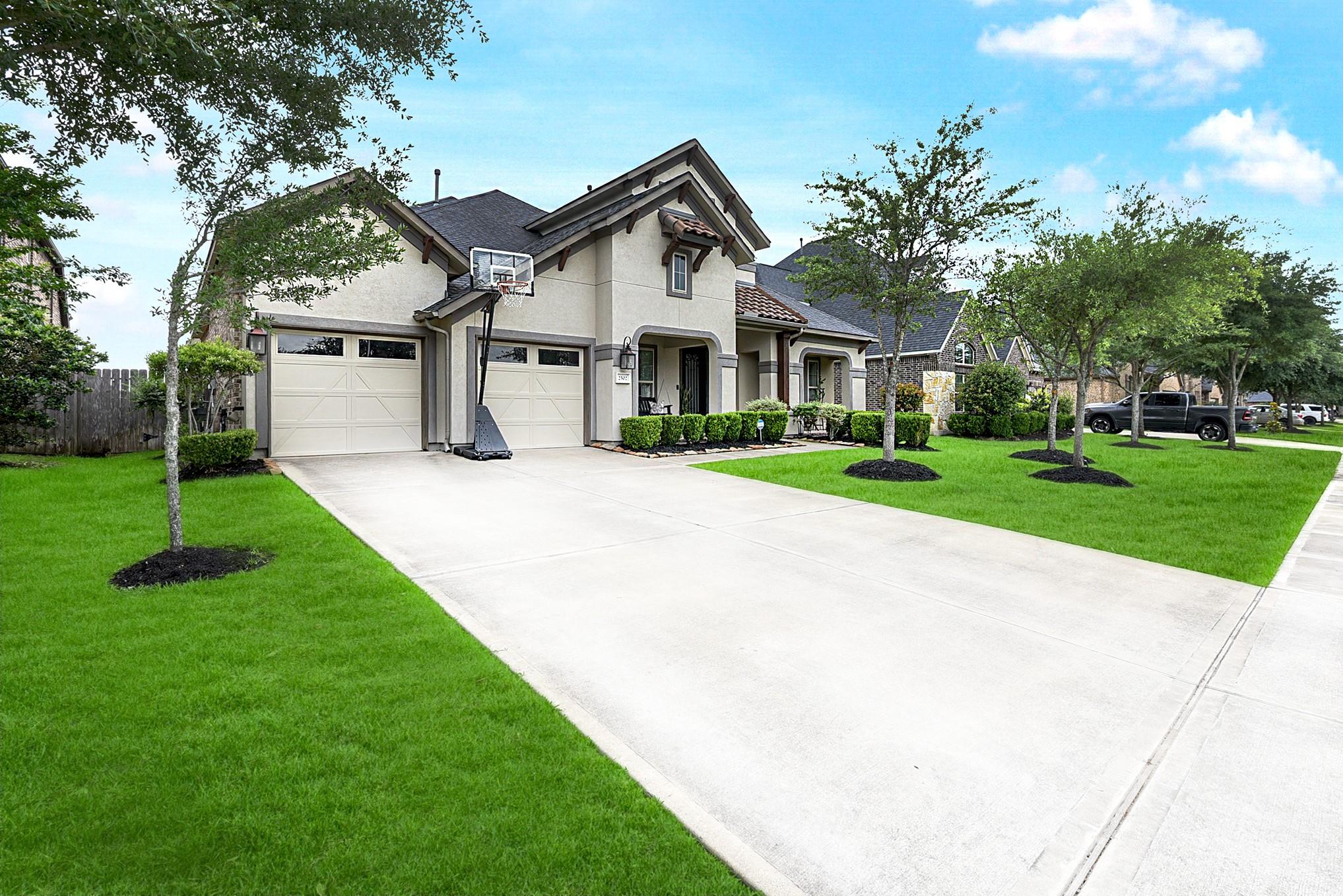 Katy, Texas, 77494, United States, 4 Bedrooms Bedrooms, ,5 BathroomsBathrooms,Residential,For Sale,1982893