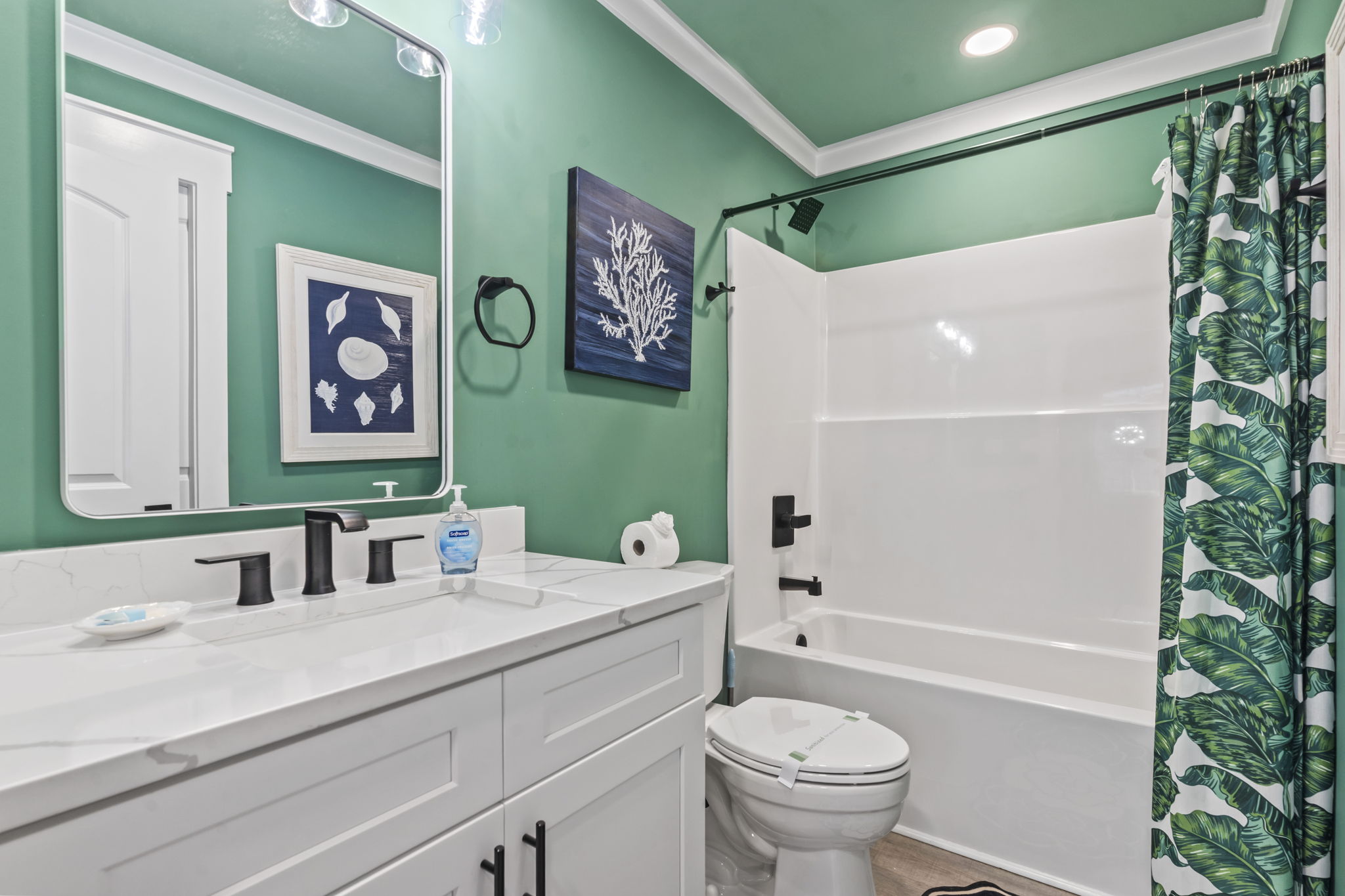 Myrtle Beach, South Carolina, 29575, United States, 5 Bedrooms Bedrooms, ,5 BathroomsBathrooms,Residential,For Sale,1988606