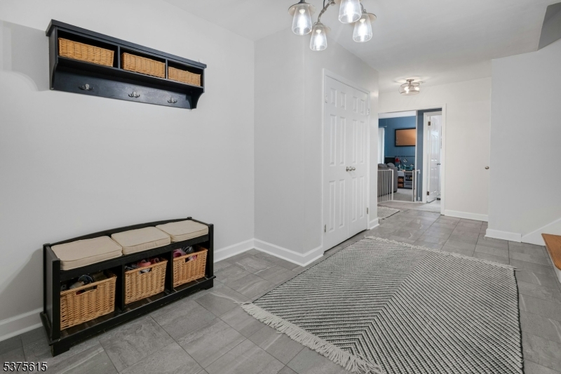 Rockaway Boro, New Jersey, 07866, United States, 3 Bedrooms Bedrooms, ,3 BathroomsBathrooms,Residential,For Sale,1918524