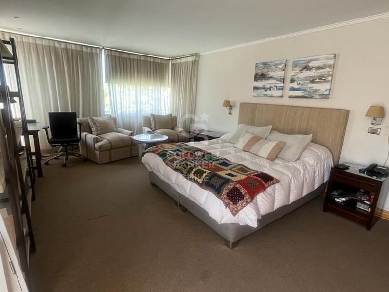 Lo Barnechea, Chile, 4 Bedrooms Bedrooms, ,6 BathroomsBathrooms,Residential,For Sale,1857705