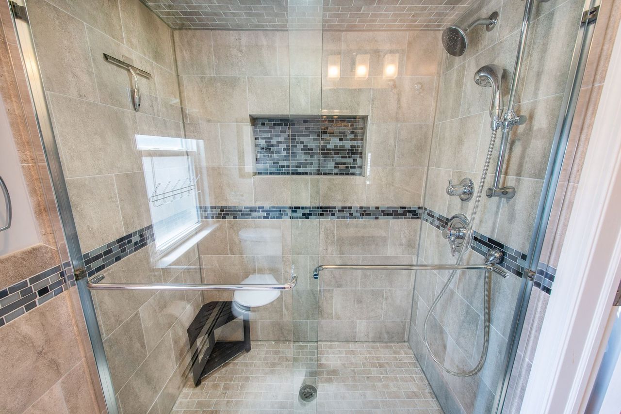 Harrison, New Jersey, 07029, United States, 2 Bedrooms Bedrooms, ,1 BathroomBathrooms,Residential,For Sale,1984057