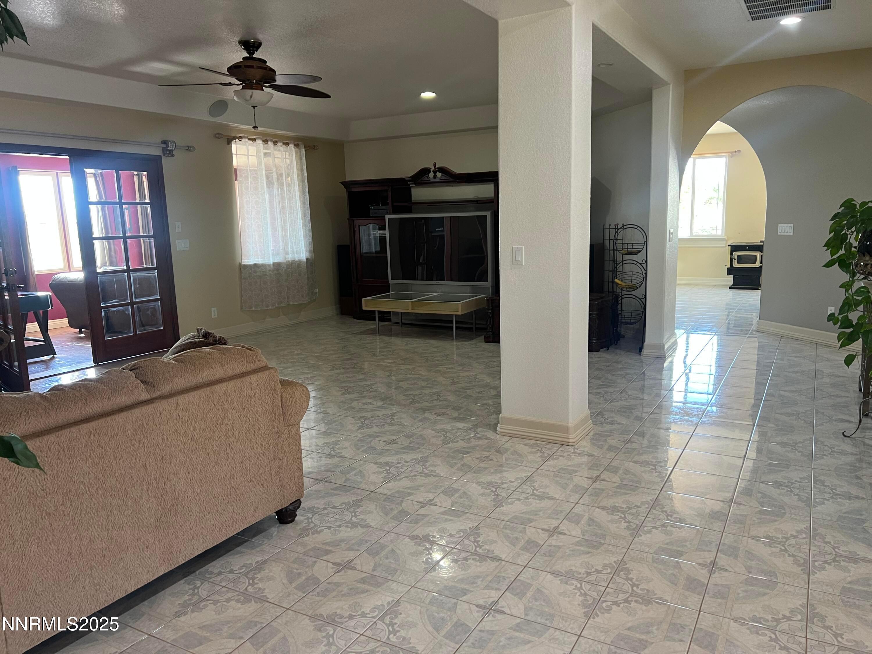 Sparks, Nevada, 89436, United States, 6 Bedrooms Bedrooms, ,4 BathroomsBathrooms,Residential,For Sale,1838343