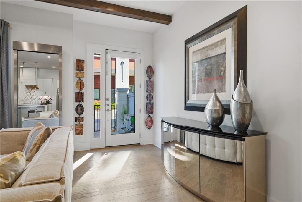 Alpharetta, Georgia, 30005, United States, 3 Bedrooms Bedrooms, ,4 BathroomsBathrooms,Residential,For Sale,1975008