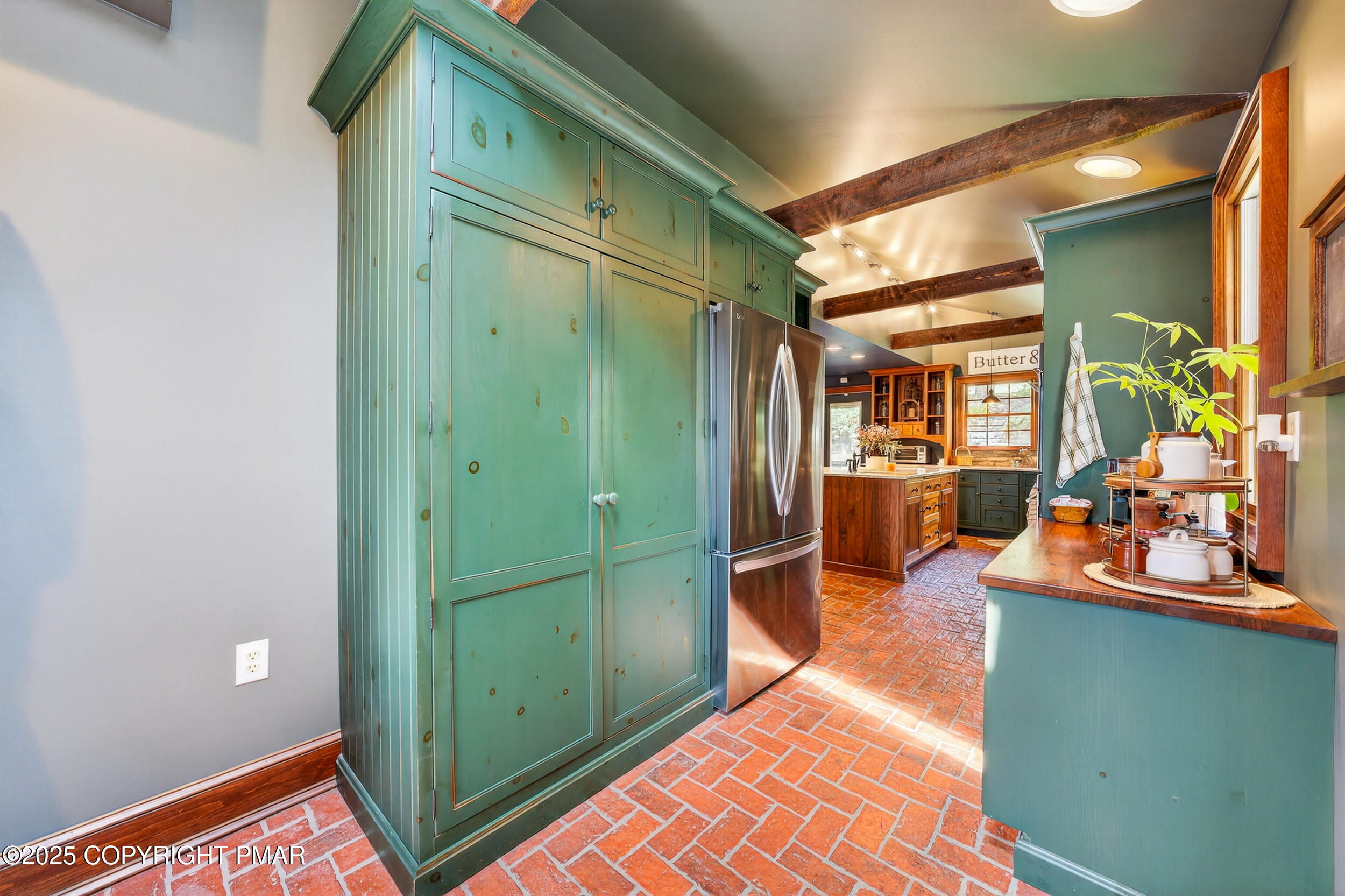 Bangor, Pennsylvania, 18013, United States, 3 Bedrooms Bedrooms, ,2 BathroomsBathrooms,Residential,For Sale,1934603