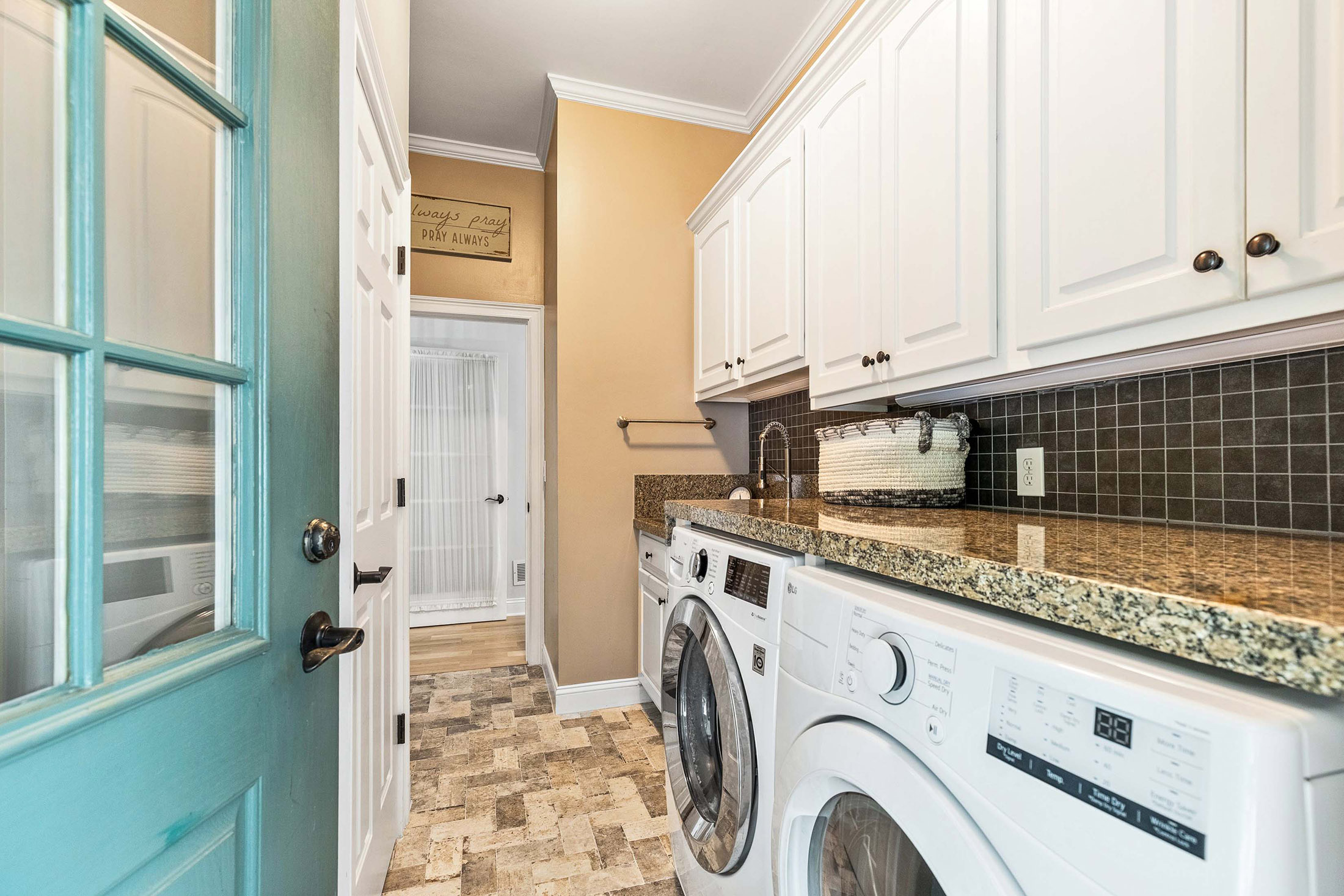  Lovely Home on Large Parkside Estate Lot in Beautiful North Cove - 物件實景