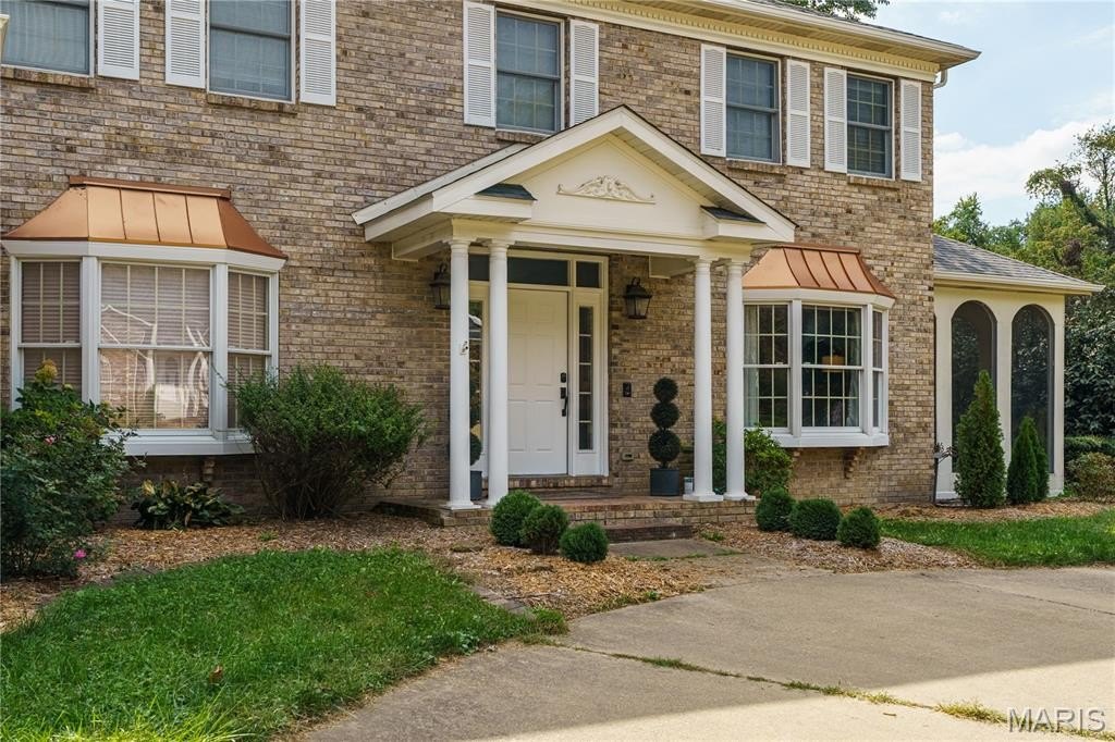 Glen Carbon, Illinois, 62034, United States, 5 Bedrooms Bedrooms, ,4 BathroomsBathrooms,Residential,For Sale,1977133