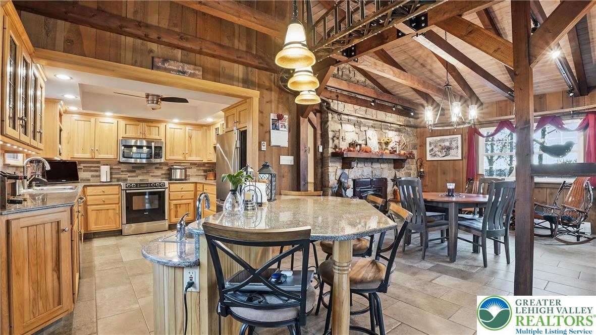 Allentown City, Pennsylvania, 18103, United States, 3 Bedrooms Bedrooms, ,2 BathroomsBathrooms,Residential,For Sale,1993437