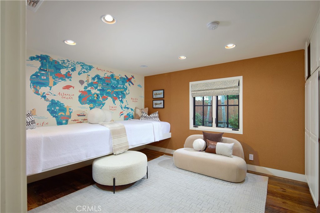 Newport Beach, California, 92660, United States, 4 Bedrooms Bedrooms, ,3 BathroomsBathrooms,Residential,For Sale,1927269