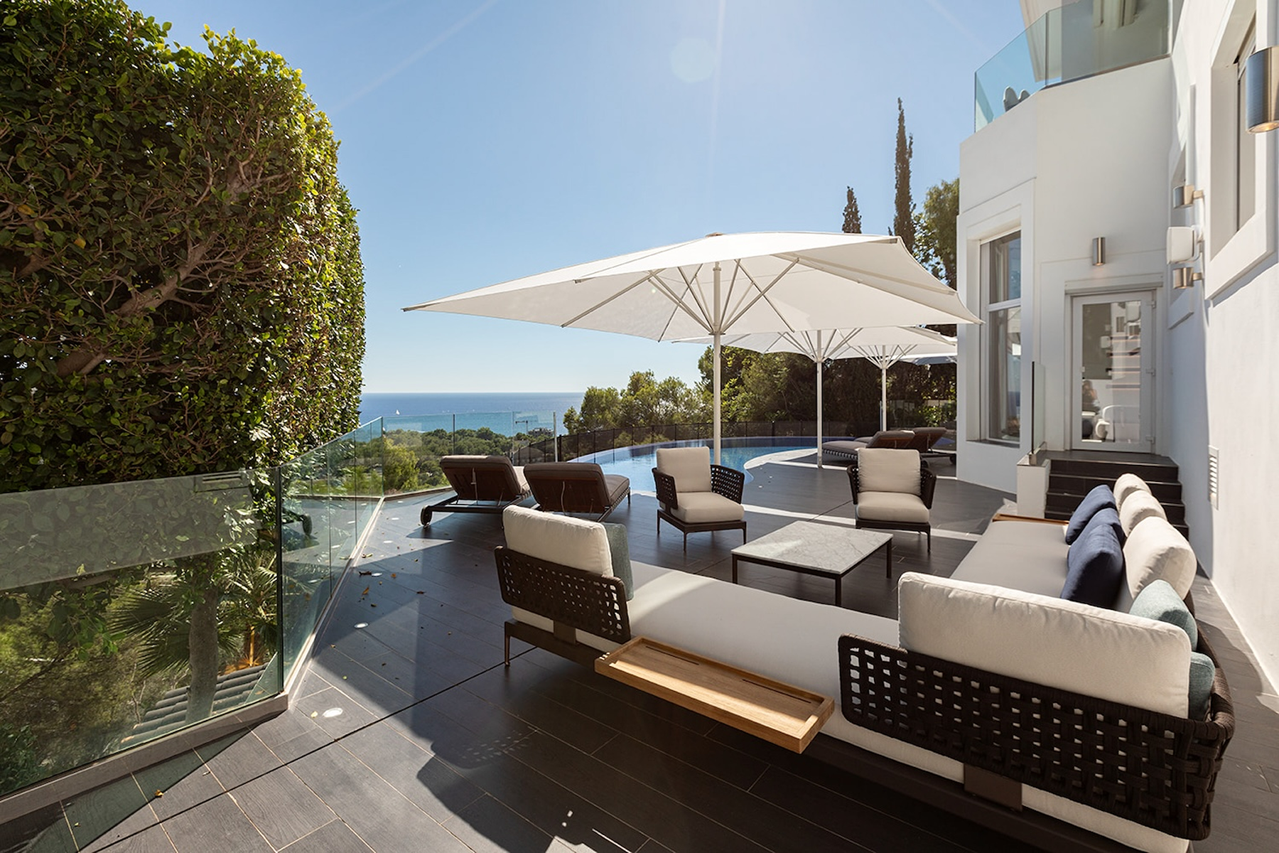  Mediterranean villa with pool and sea views in Bendinat - 物件實景