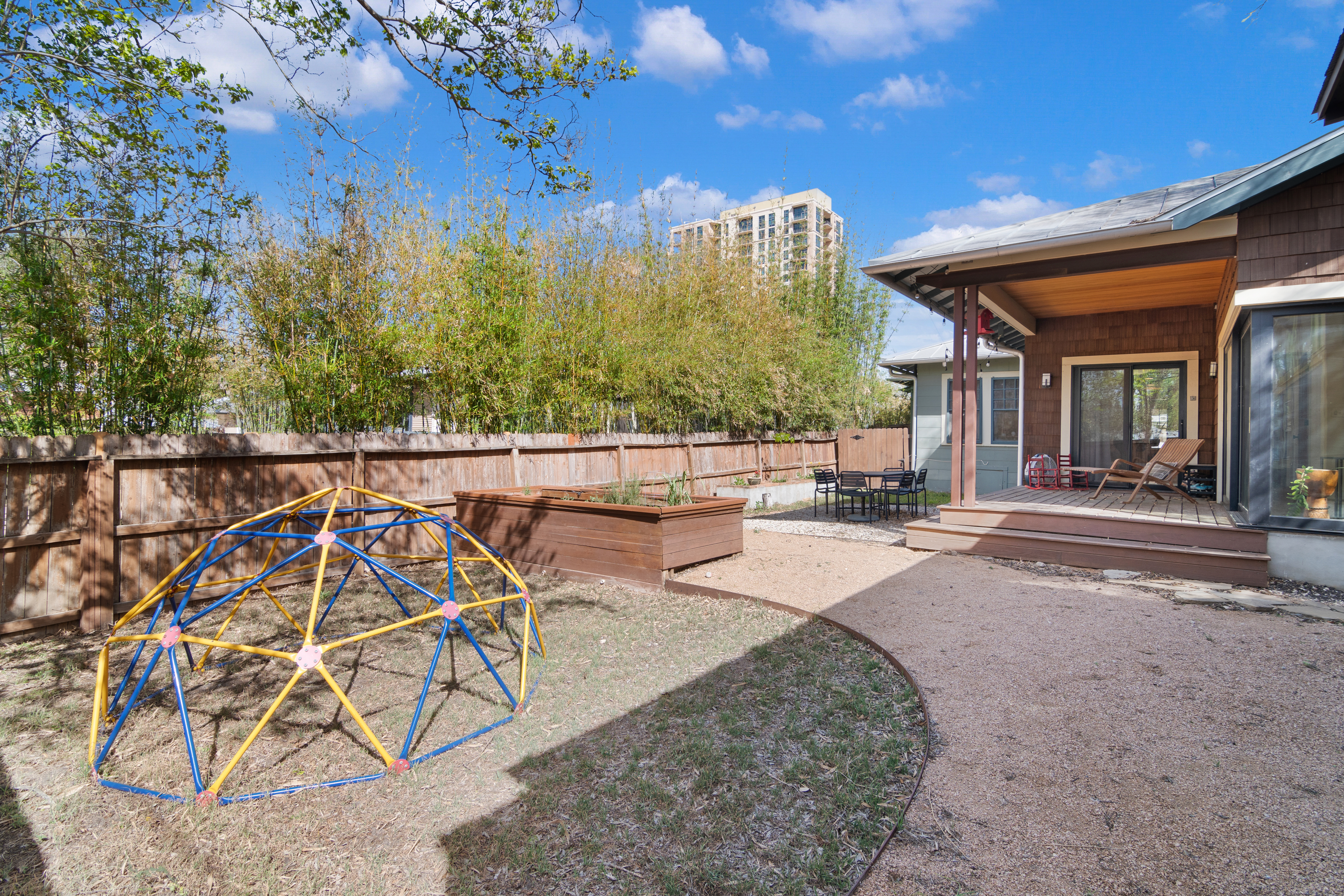  Mahncke Park Gem with Guest House - 物件實景