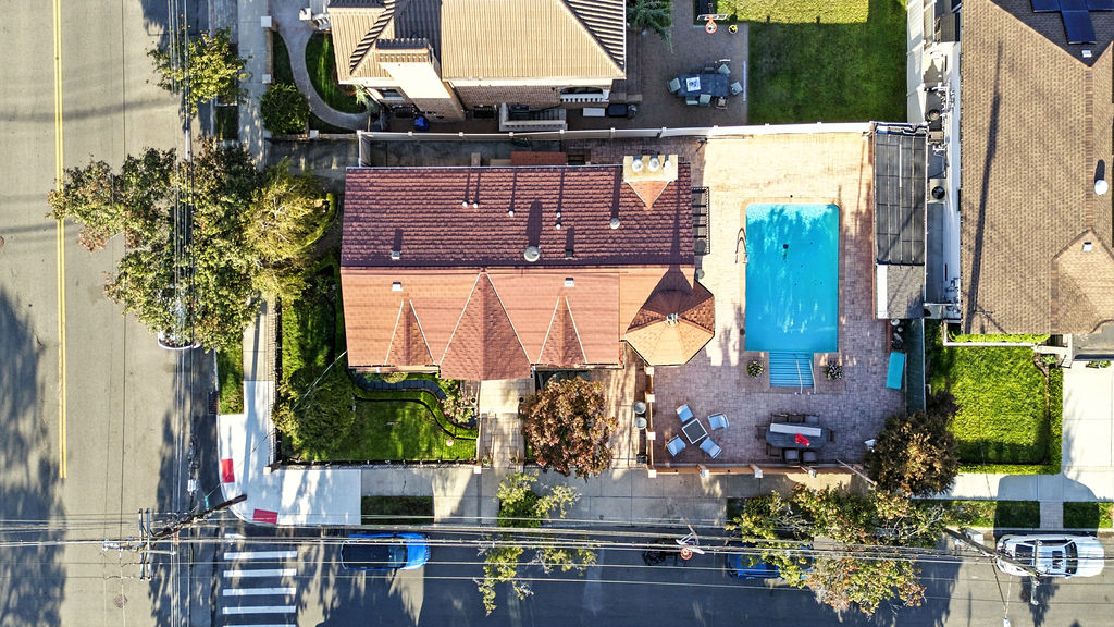 Howard Beach, New York, 11414, United States, 4 Bedrooms Bedrooms, ,4 BathroomsBathrooms,Residential,For Sale,1984168