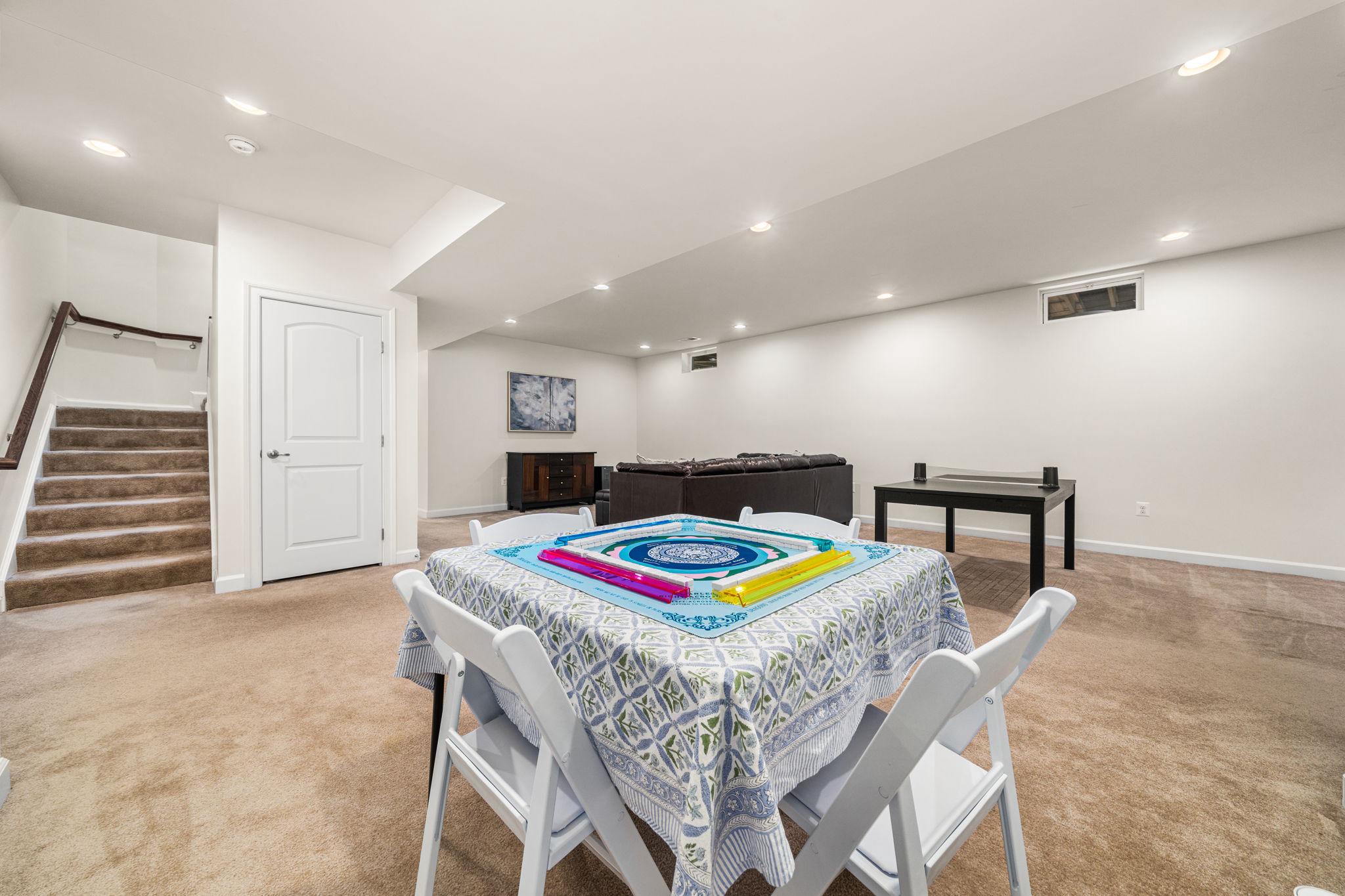  1385 Bishop Crest Court, Alexandria, VA, 22308 - 物件實景