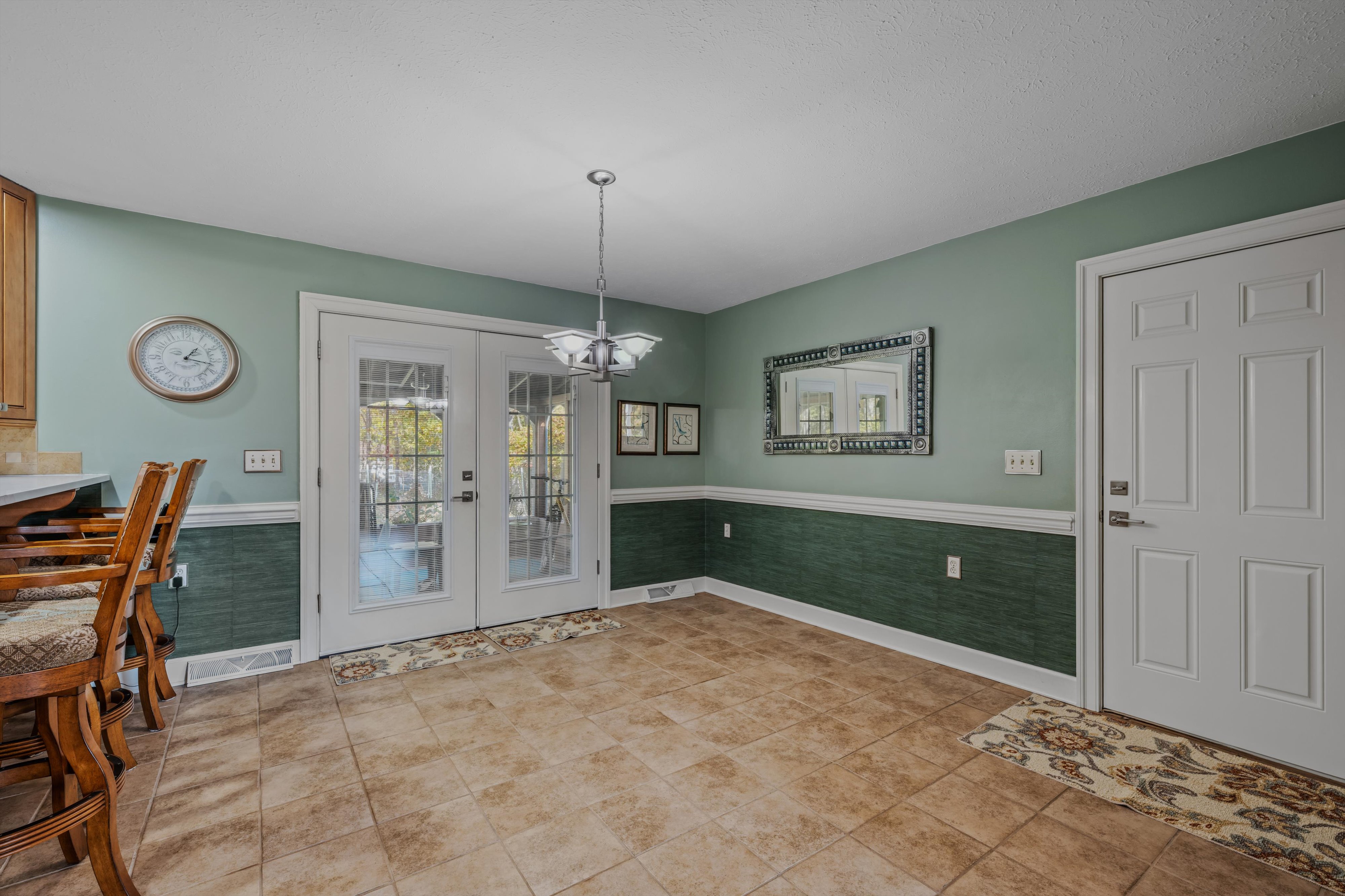 Martinsburg, West Virginia, 25403, United States, 3 Bedrooms Bedrooms, ,Residential,For Sale,1998035