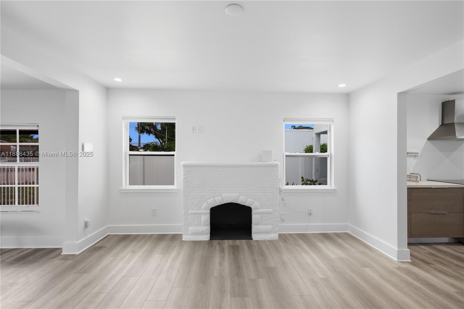 Miami, Florida, 33125, United States, 2 Bedrooms Bedrooms, ,1 BathroomBathrooms,Residential,For Sale,1954935