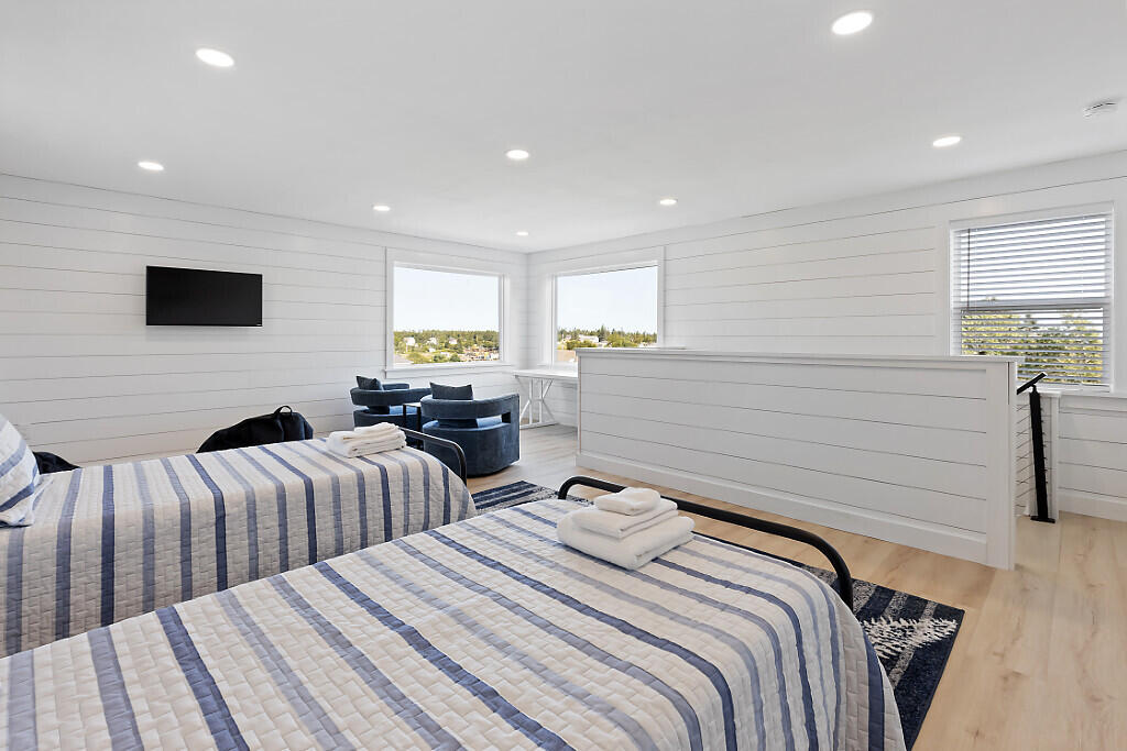 Gouldsboro, Maine, 04607, United States, 3 Bedrooms Bedrooms, ,2 BathroomsBathrooms,Residential,For Sale,1901122