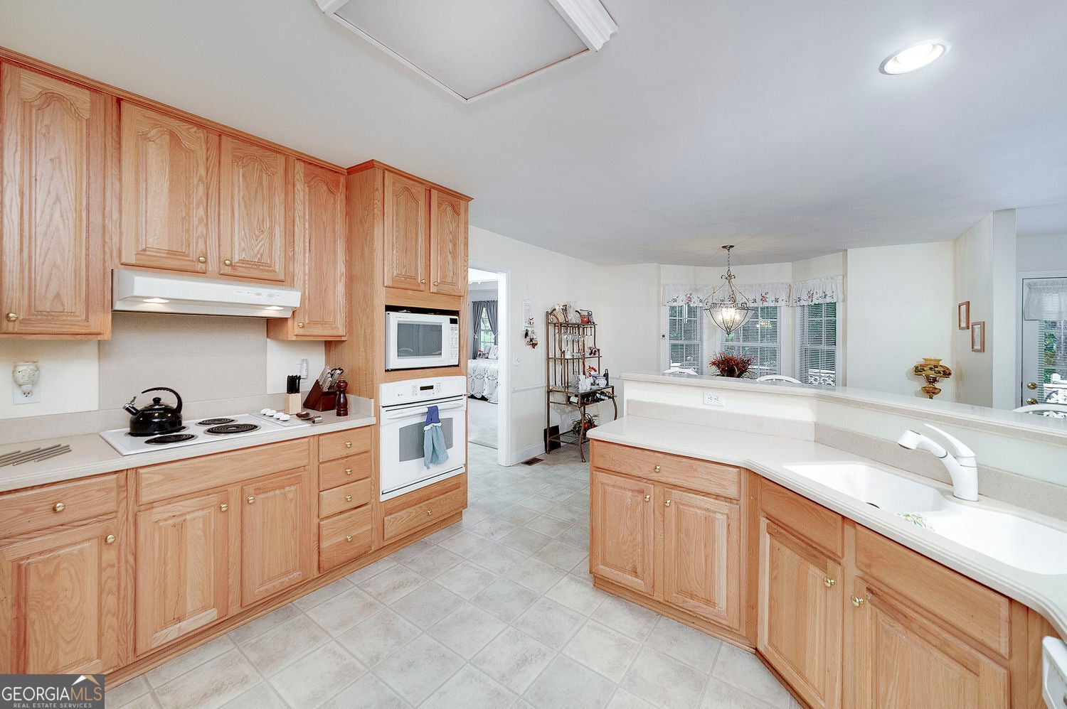 Hampton, Georgia, 30228, United States, 4 Bedrooms Bedrooms, ,3 BathroomsBathrooms,Residential,For Sale,1986841